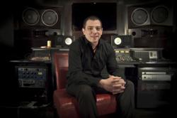 SAE Institute offers Audio Technology, Electronic Music Production, Beat Lab Production, Music Business, and iPhone Application Development education programs for aspiring creative media professionals. (http://www.sae-usa.com)